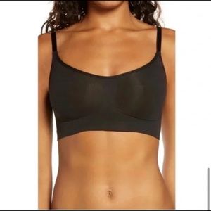 SKIMS Sculpting Bralette in Onyx Black Size Small/Medium NWOT
